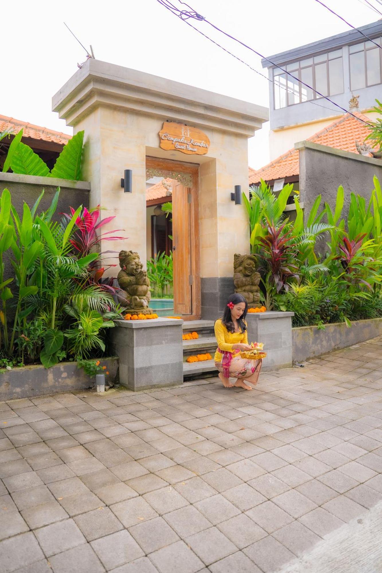Cempaka Kembar Guest House Ubud  Exterior photo